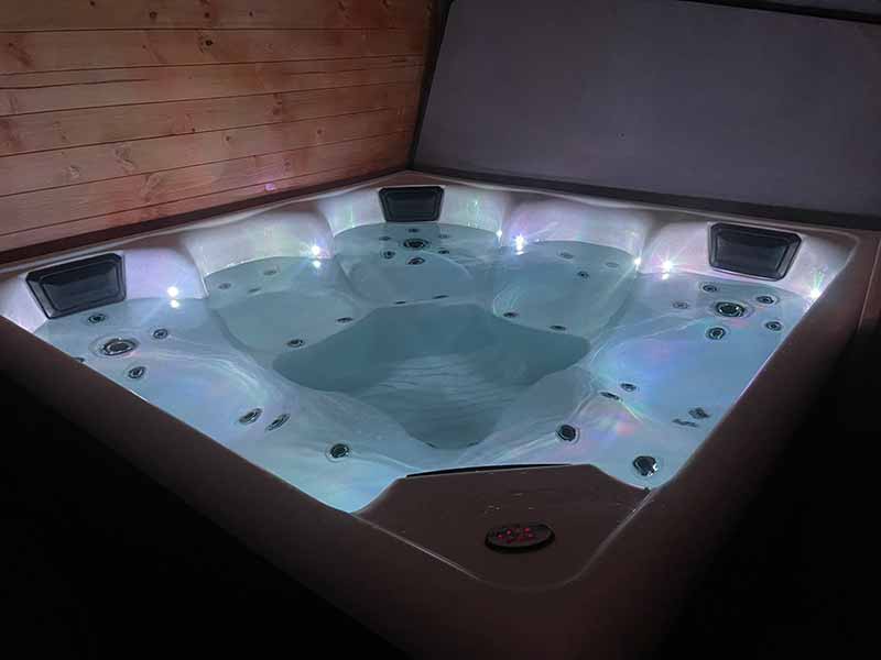 Espace bien-être avec Hammam, Jacuzzi et Sauna